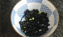 秋瓜煮后黑黑的可以吃吗,安全食用指南揭秘