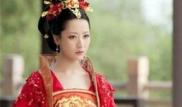 白冰吃的网纹瓜,夏日清新滋味尽在其中