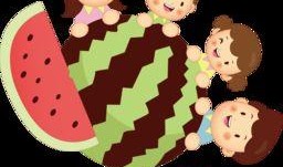 抱着动漫人物吃瓜,怀抱心爱角色共享瓜果时光