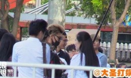 炫酷吃瓜群众,揭秘娱乐圈幕后风云