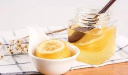 瓜儿沉浸式吃蜂蜜,一场与瓜儿的甜蜜邂逅