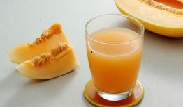 吃两小盒哈密瓜,两小盒哈密瓜的甜蜜邂逅